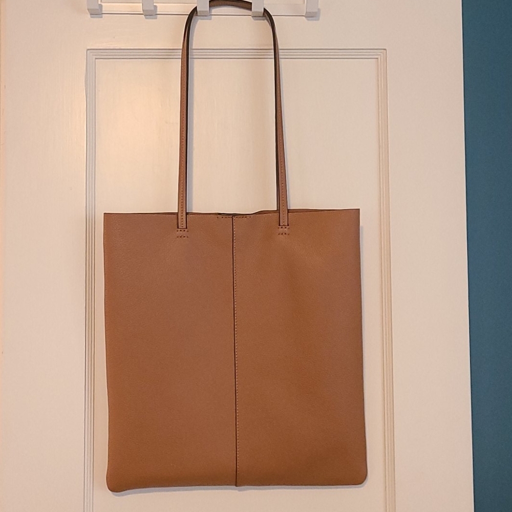 Banana Republic Leather Effortless Tote